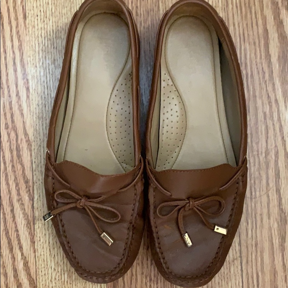 Sutton moccasins